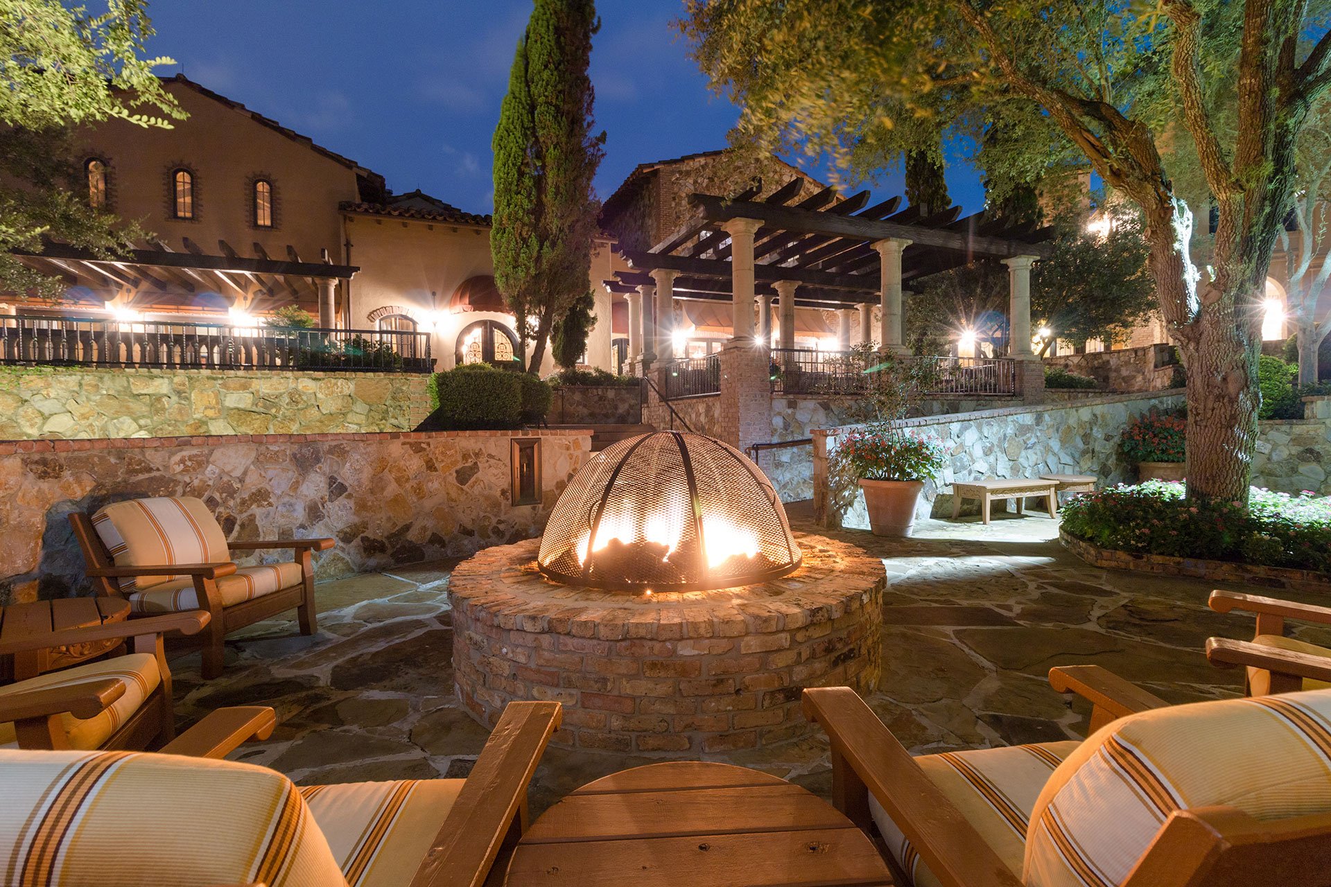 Bella Collina Clubhouse Fire Pit