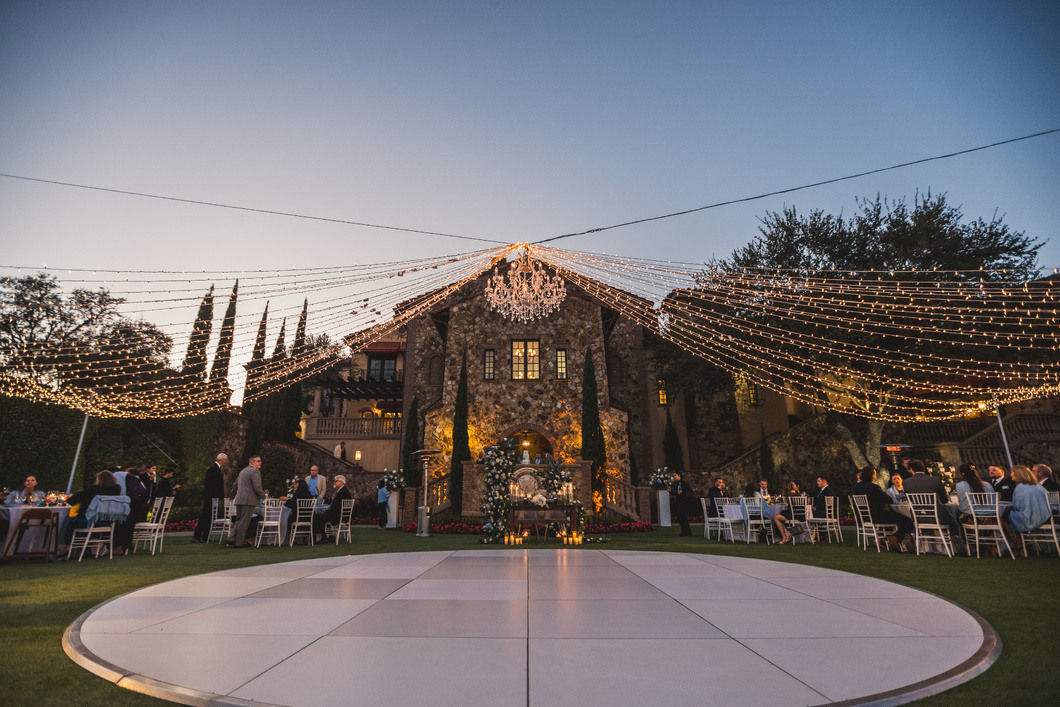 Bella-Collina-Grand-lawn-wedding-1