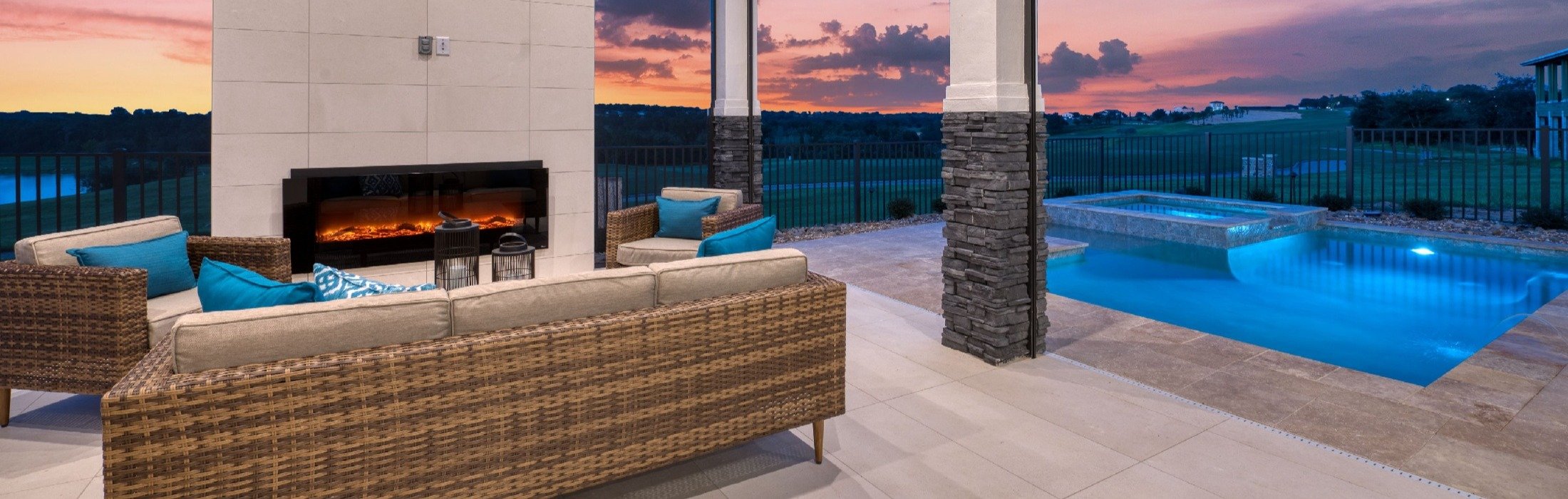 Bella Collina Outdoor Sunset Luxury Pool