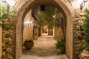 Bella Collina Clubhouse Walkway