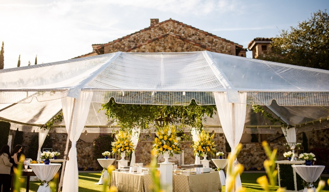 Getting Married - Ways to Maximize Your Budget - Bella Collina