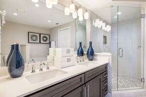 Master-Bathroom in Siena Condo