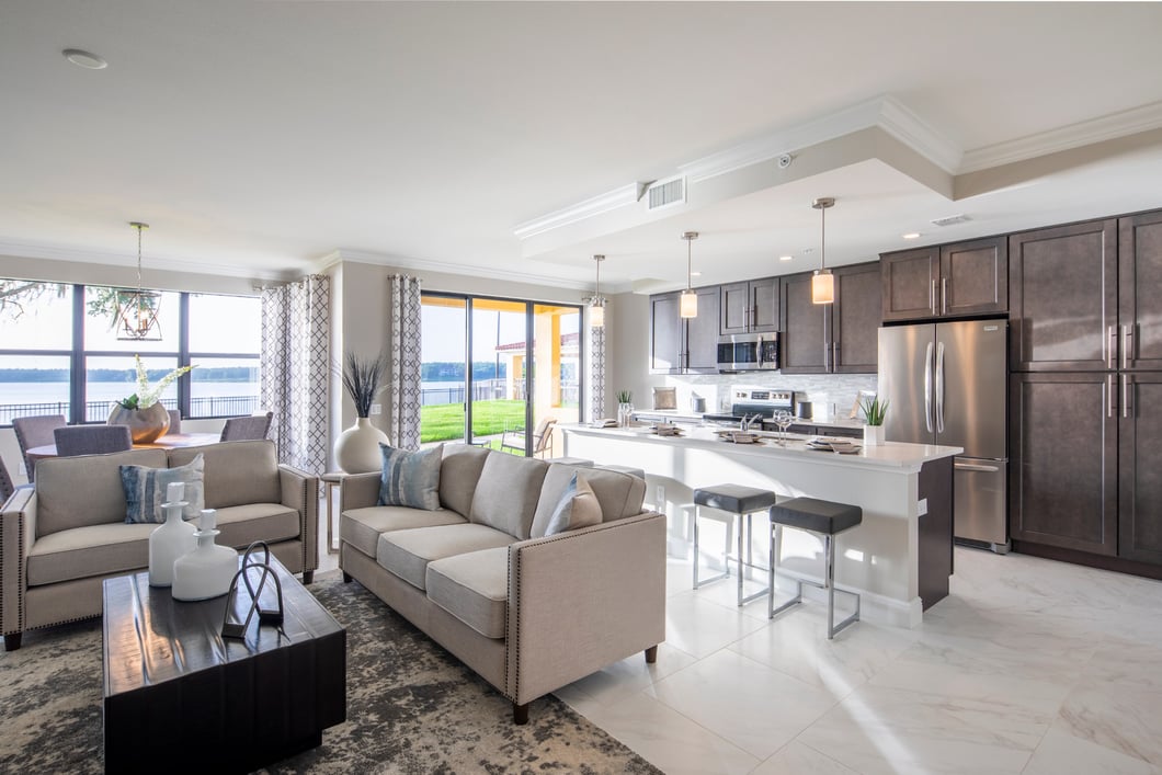 Siena-Luxury-Condo-Lakefront-View