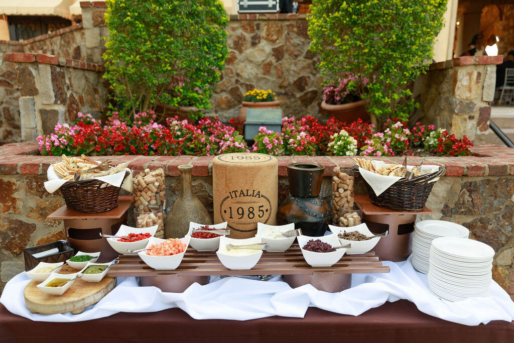 Tuscan-Bruschetta-Table-Bella-Collina-Wedding-Menu-Cocktail-Hour-Station-3